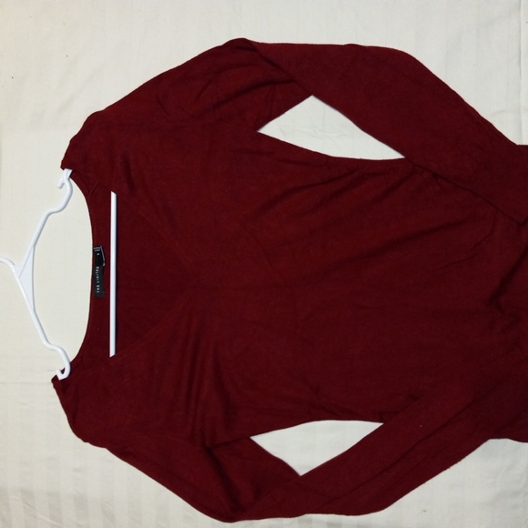 10 PIECE BUNDLE DEAL, WOMENS SHIRTS, SIZE SMALL, DIFFERENT BRANDS AND COLORS - Picture 7 of 10